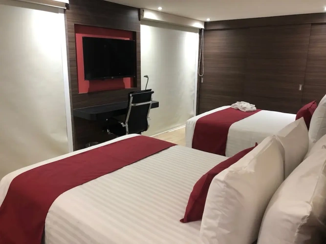 Quadruple Suite