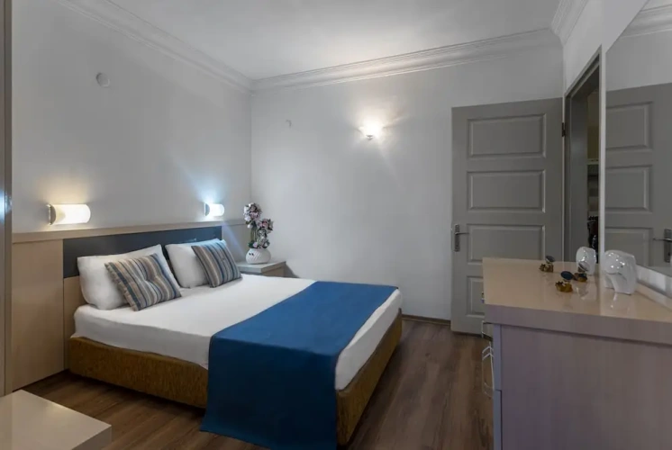 1 Bedroom Apartment with balcony