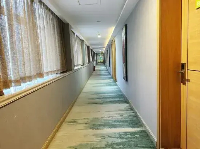 Spider-King Hotel
