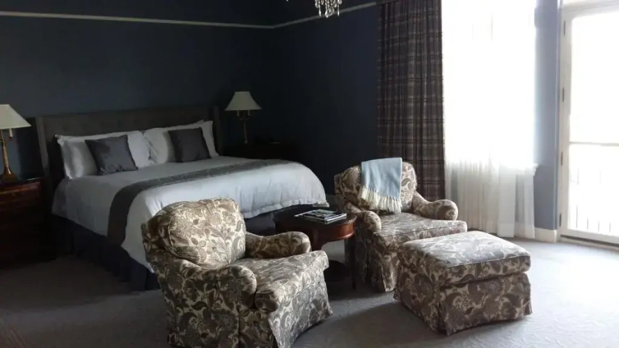Deluxe Double Suite