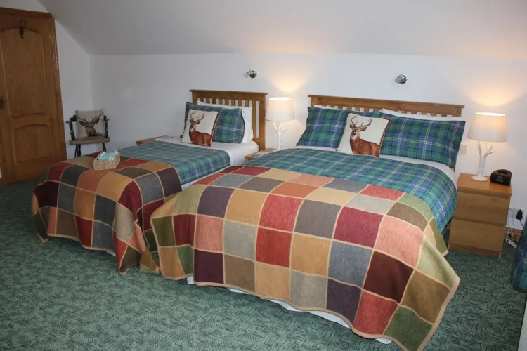Oak Lodge