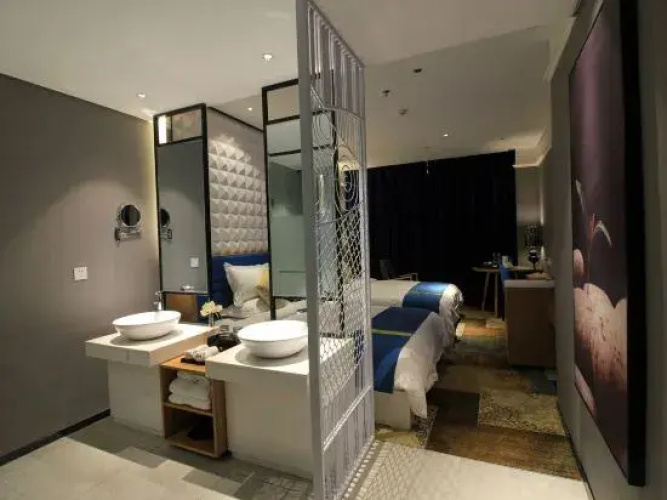 Ceeci Hotel