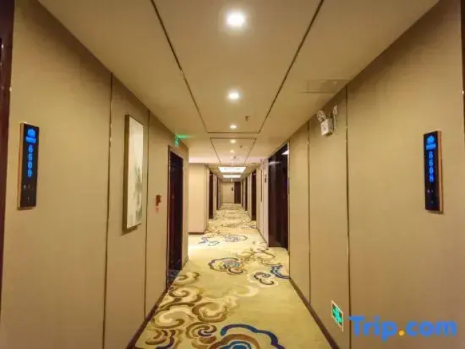 Xinyi Hotel