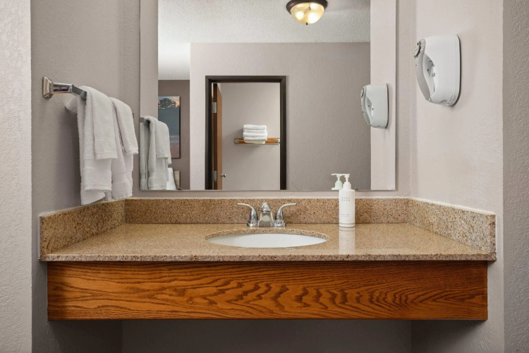 Days Inn by Wyndham Spearfish