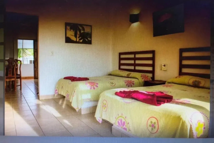 Suites & Hotel Punta Esmeralda