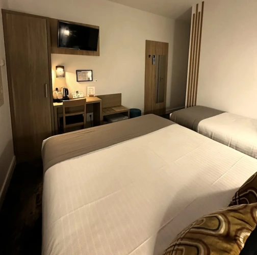 Deluxe Triple room