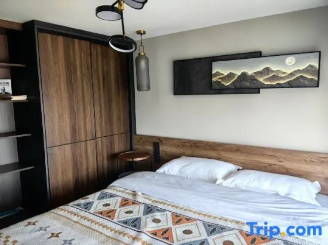 3 Bedrooms Suite with balcony and with view