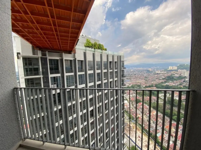Ekocheras Residence Tower J