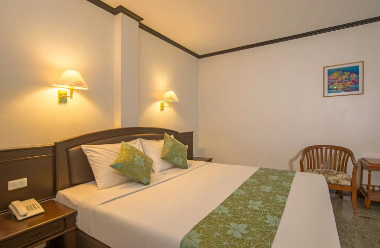 Green House Hotel