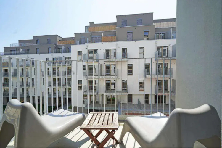Meraki Apartment