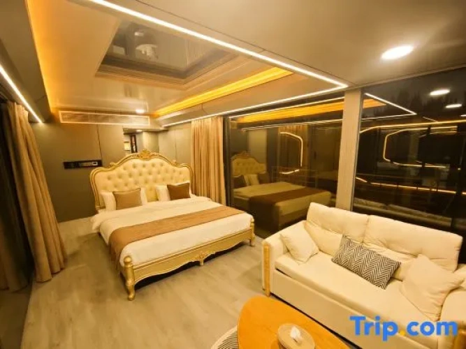 Luxury Family Capsule
