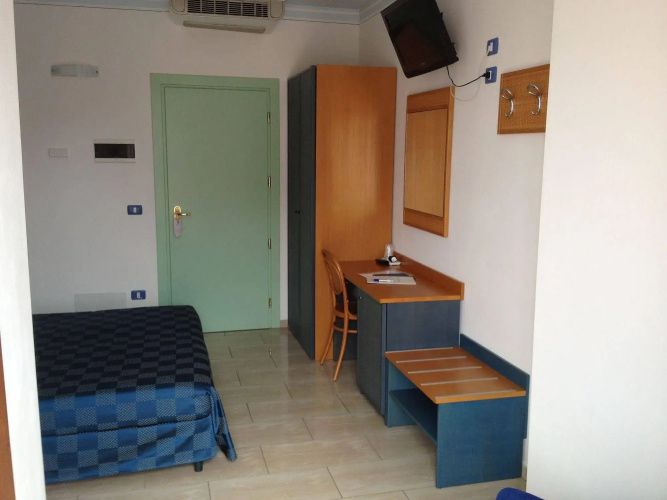 Mistral Hotel
