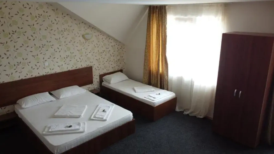 Standard Triple room with balcony