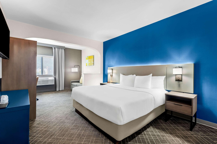 Comfort Suites Denver North - Westminster