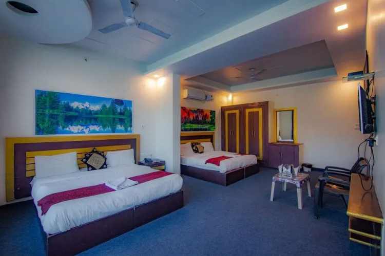 Shanti Residency - Ganga View