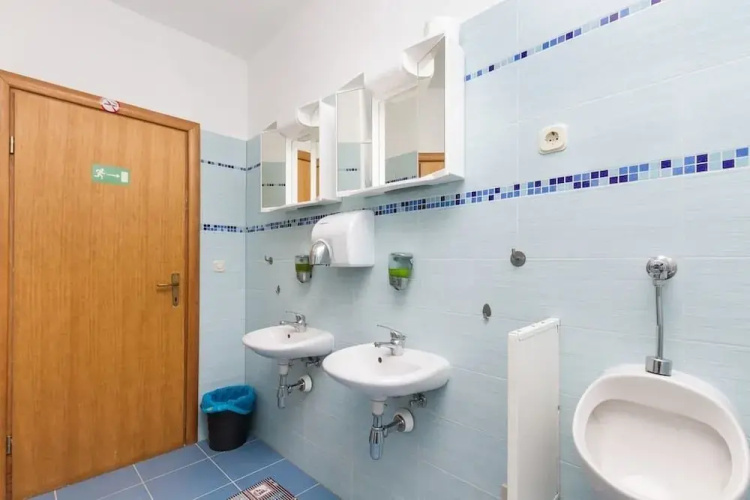 Hostel Oktarin