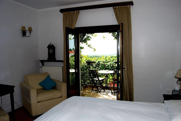 Jennifer Home Hotel