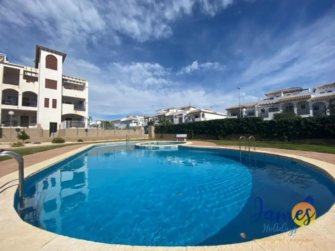 2 Bedrooms Apartment