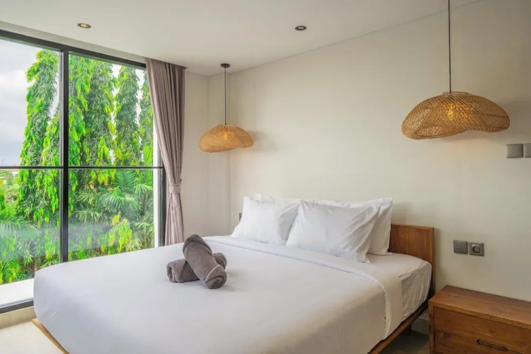 2 Bedrooms Villa