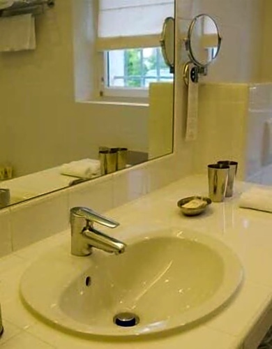 Standard Double Basement room
