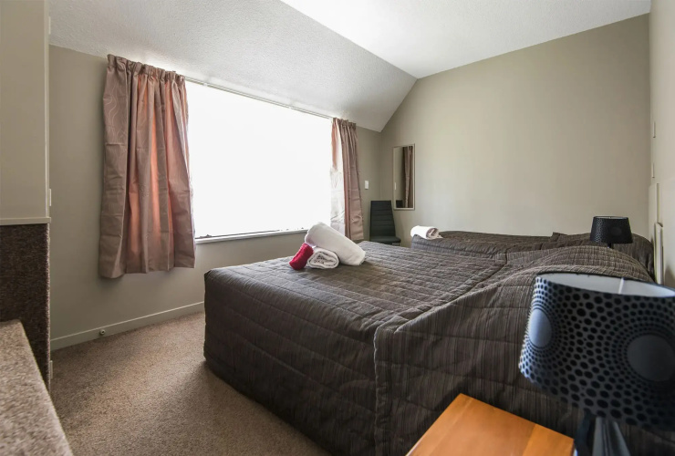 Manuka Crescent Motel