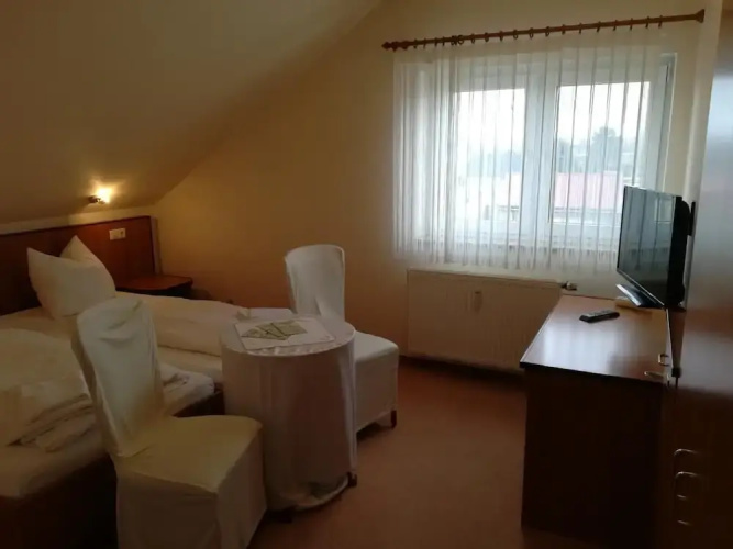 Weinbau & Pension 8 Zeilen
