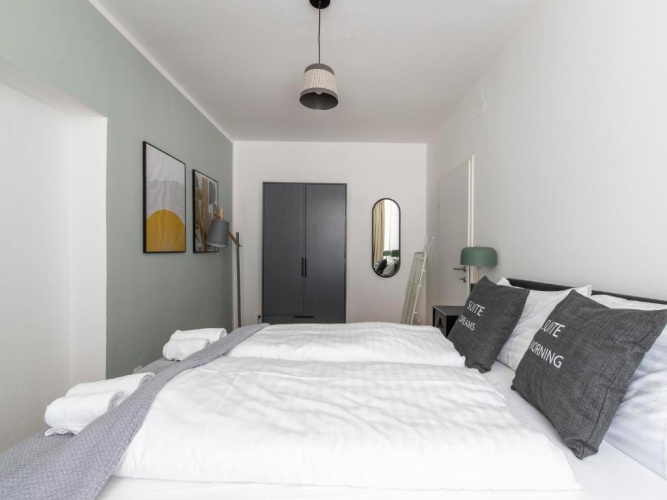 1 Bedroom Suite