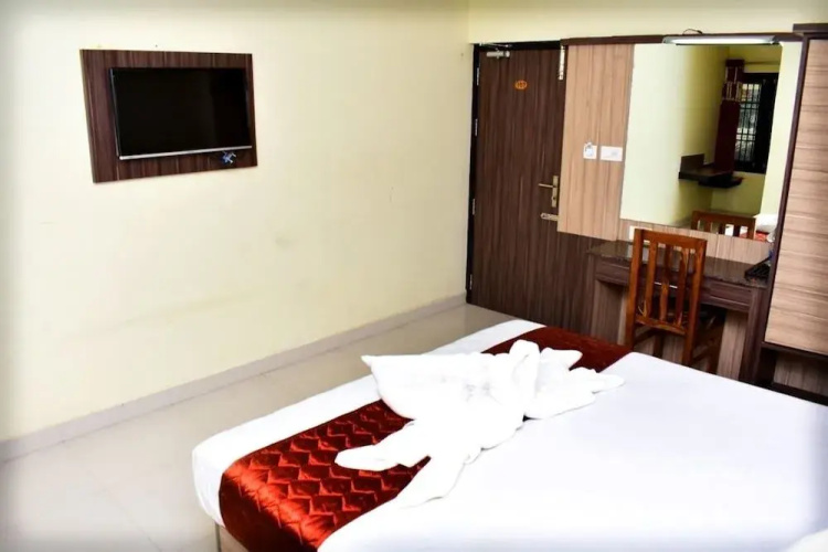 Ark Inn  Residency