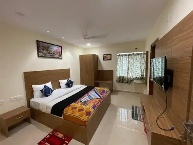 Pickurstay @ Lakshmi Tulasi Residency