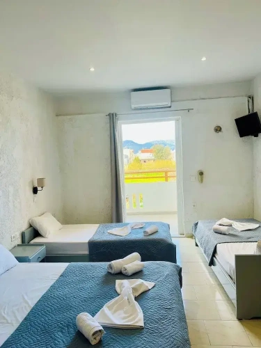 Comfort Quadruple room with mountain view