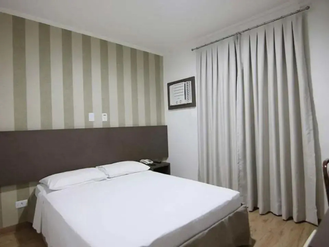 David Plaza Hotel