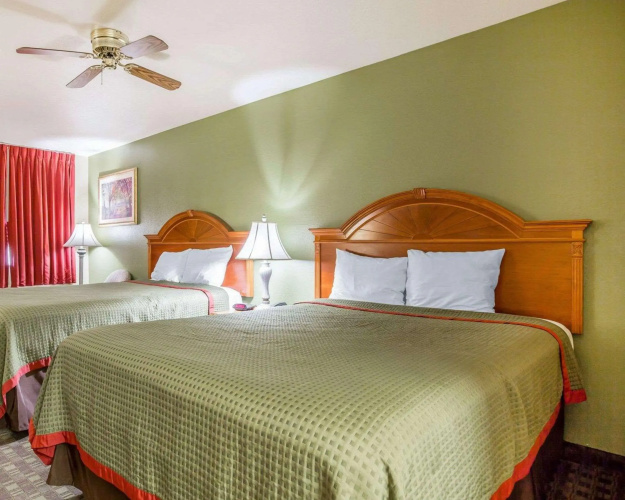 Rodeway Inn Delano