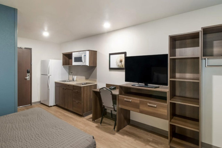 Woodspring Suites Rochester Greece