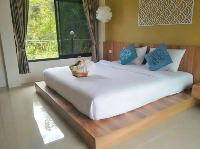 Luxury Double room with balcony and with canal view