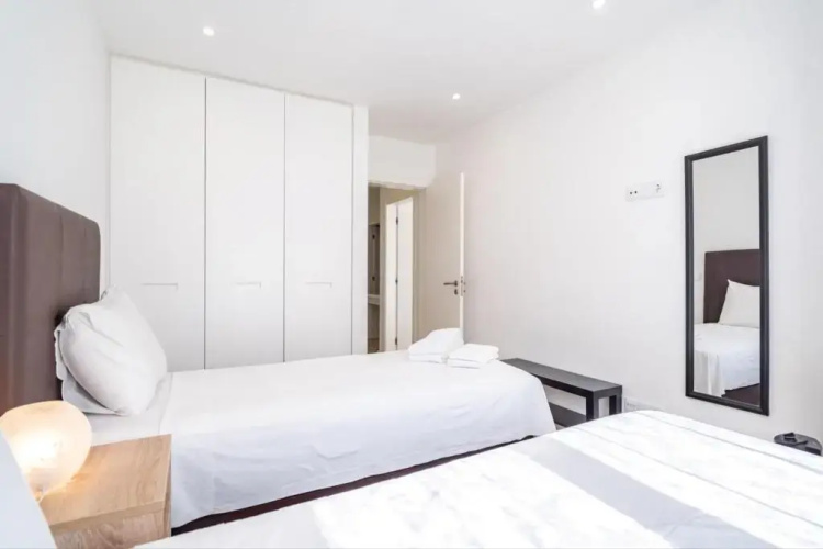 Akicity Lisboa Pearl II