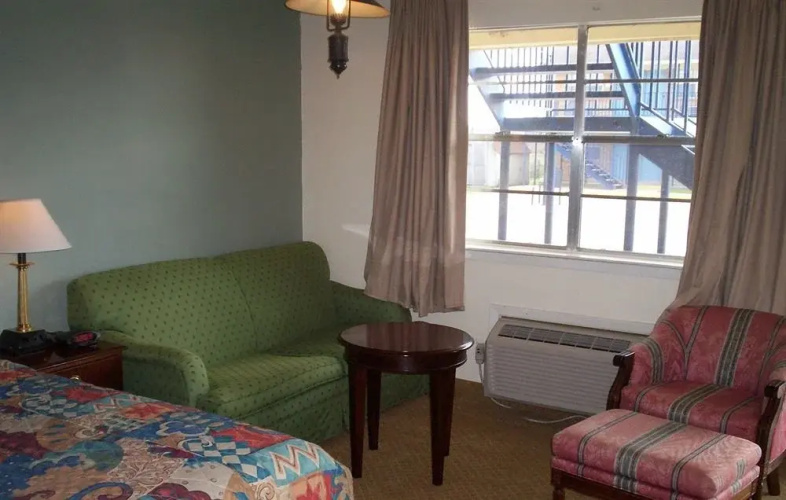 Somerville Inn and Suites
