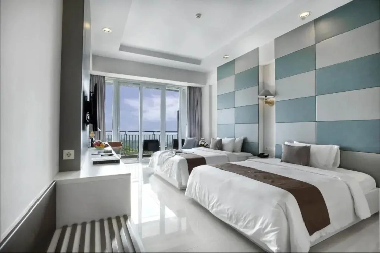 Deluxe Twin room with balcony