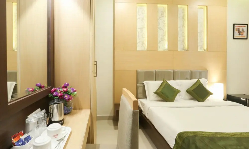 Treebo Emirates Residency