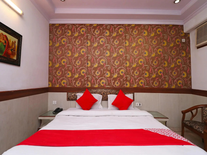 OYO 29051 Hotel Solitaire & Restaurant