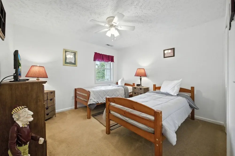 River Oaks 2i 2 Bedroom Condo