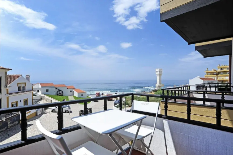 Azenha Apartment