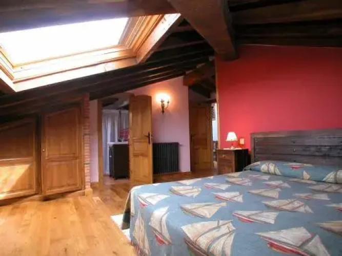De Peredo Y Villa