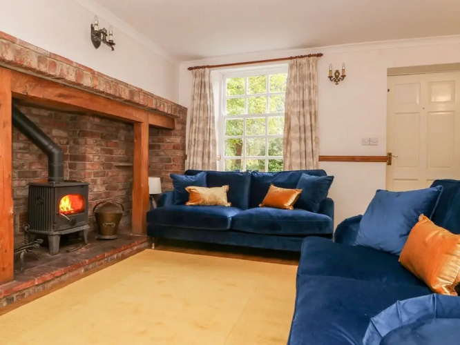 Manor Cottage