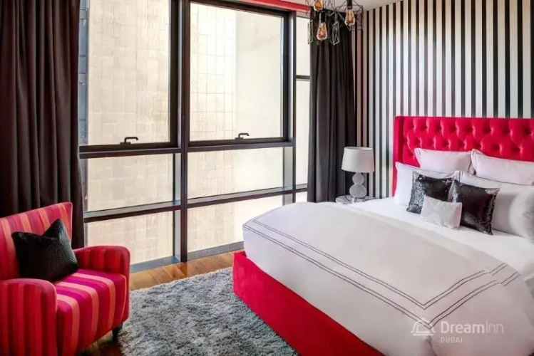 3 Bedrooms Apartment