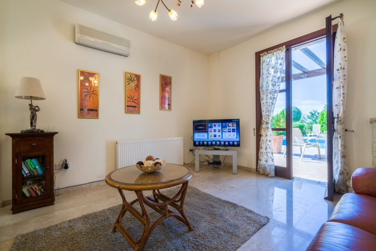 3 Bedrooms Villa with balcony