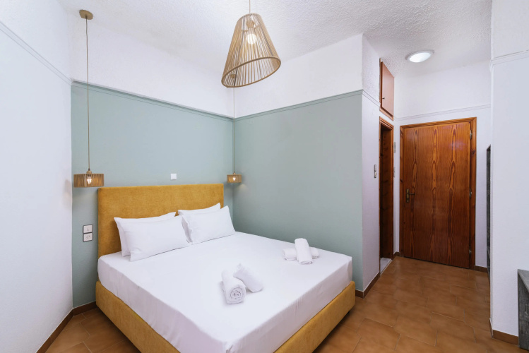 Eleaterra Hotel
