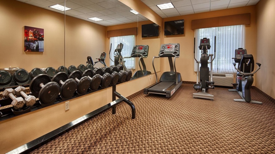 Best Western Plus Victor Inn & Suites photo 23