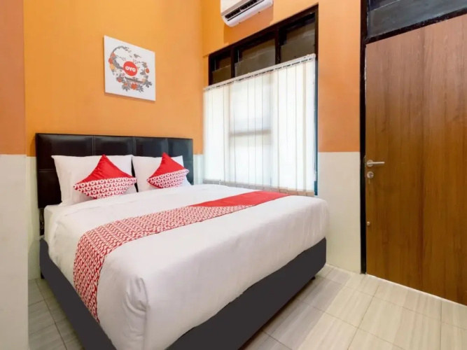 Ze Room by Oyo Rooms