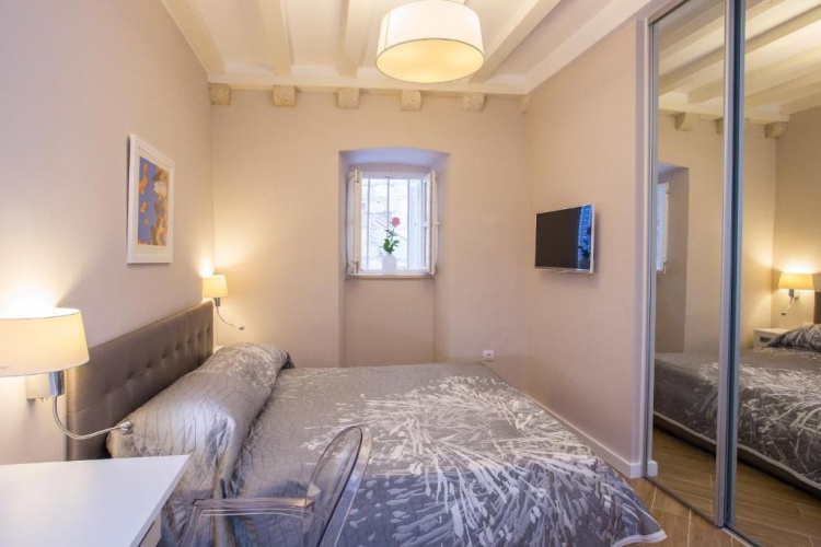 Standard Double Basement room
