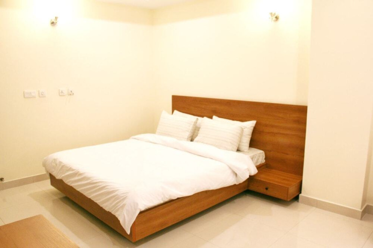 Executive Suits Apt F-11 Markaz